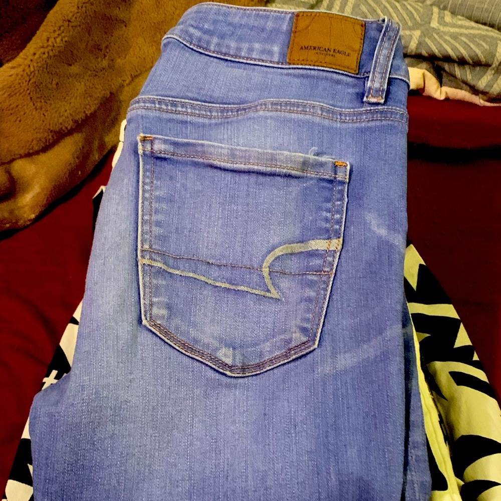 AE Mid-Wash Blue Jean Skinny Leg High Waist Pant